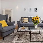 Mareblu Studio By Irundo
